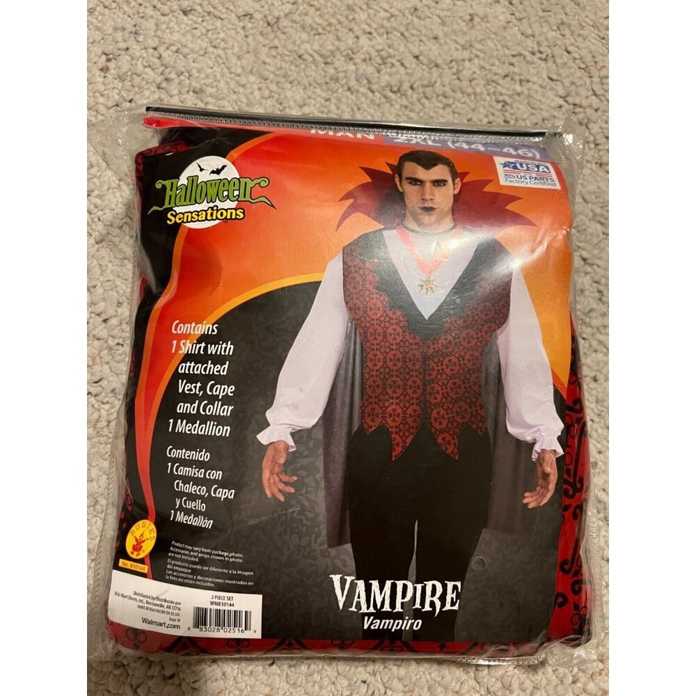 Halloween Sensations Vampire Costume 2XL Vest Cape Medallion Mens 44 46‎ Rubies